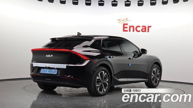 Kia EV6 2023 — photo 2