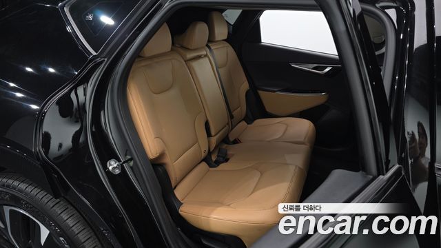 Kia EV6 2023 — photo 18