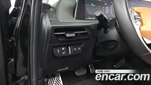 Kia EV6 2023 — photo 19