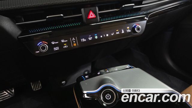 Kia EV6 2023 — photo 23