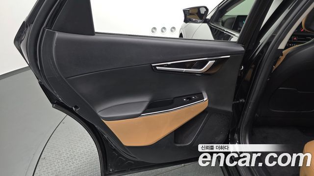 Kia EV6 2023 — photo 15