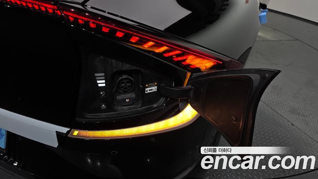 Kia EV6 2023 — photo 38