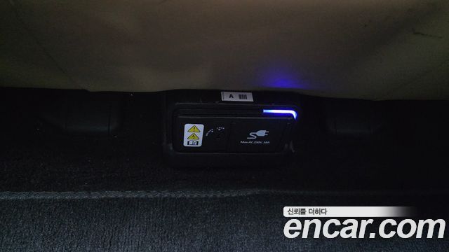 Kia EV6 2023 — photo 40