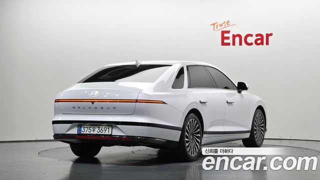 Hyundai Grandeur 2023 — photo 2