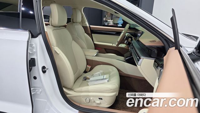 Hyundai Grandeur 2023 — photo 17