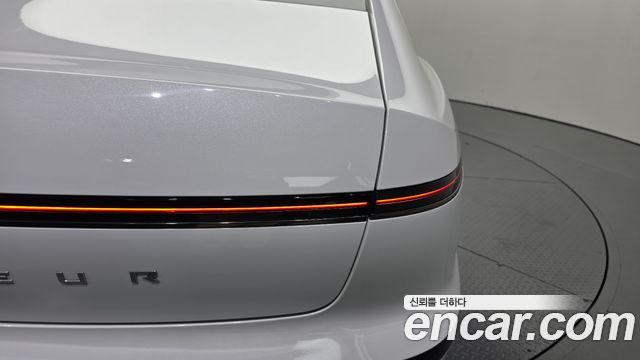 Hyundai Grandeur 2023 — photo 9