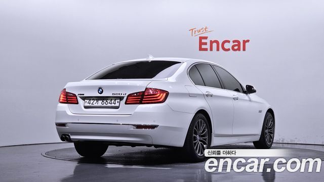BMW 5-Series 2015 — photo 2