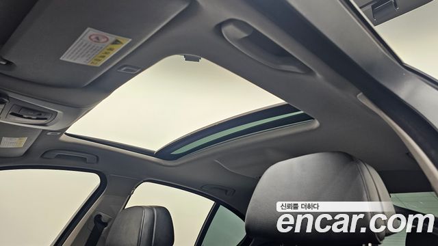 BMW 5-Series 2015 — photo 19