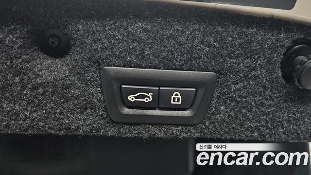 BMW 5-Series 2015 — photo 20