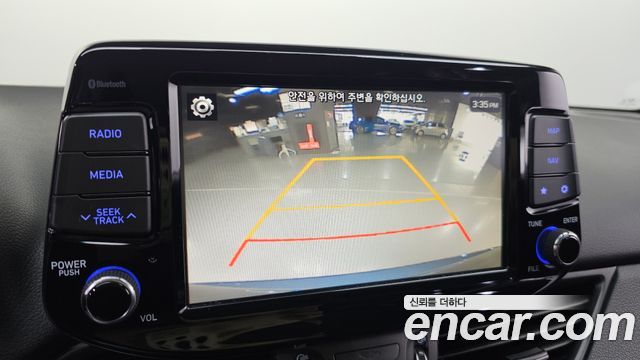 Hyundai i30 2018 — photo 21