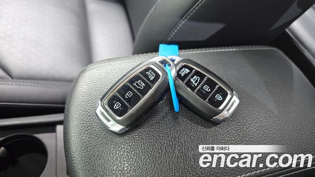 Hyundai i30 2018 — photo 22