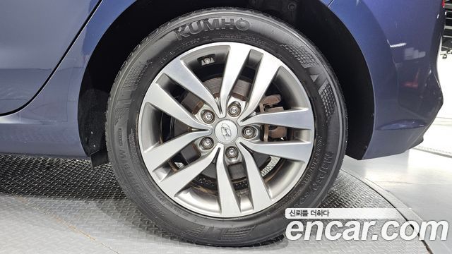 Hyundai i30 2018 — photo 7