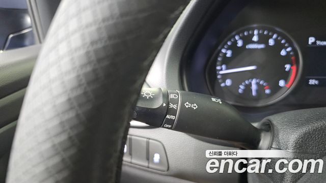 Hyundai i30 2018 — photo 28