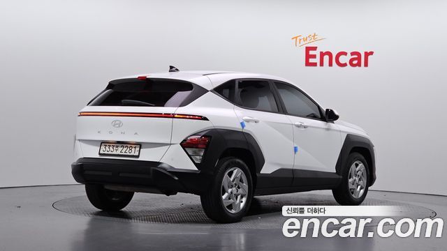 Hyundai Kona 2023 — photo 2
