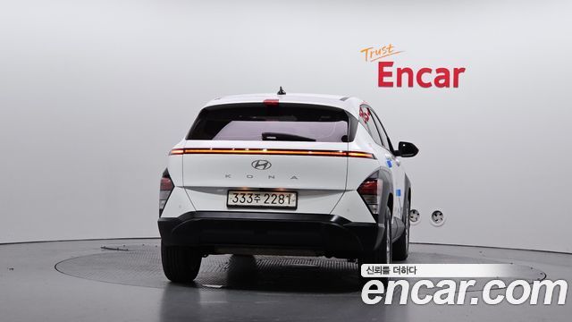 Hyundai Kona 2023 — photo 4