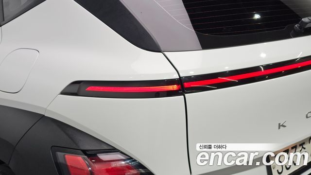 Hyundai Kona 2023 — photo 9