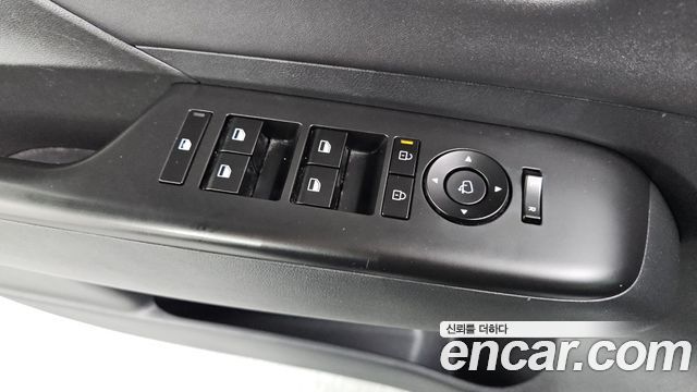 Hyundai Kona 2023 — photo 27
