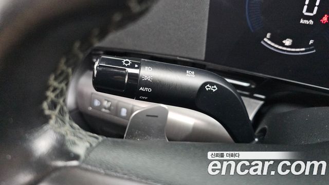 Hyundai Kona 2023 — photo 28