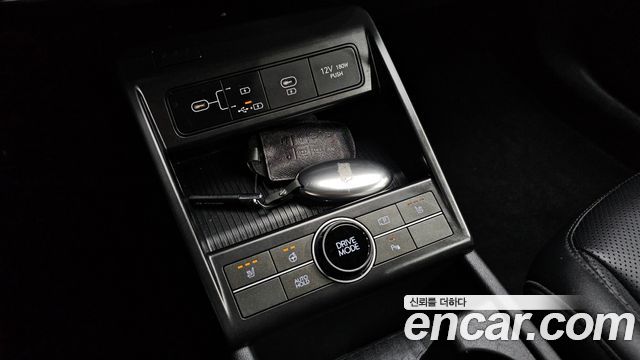 Hyundai Kona 2023 — photo 31