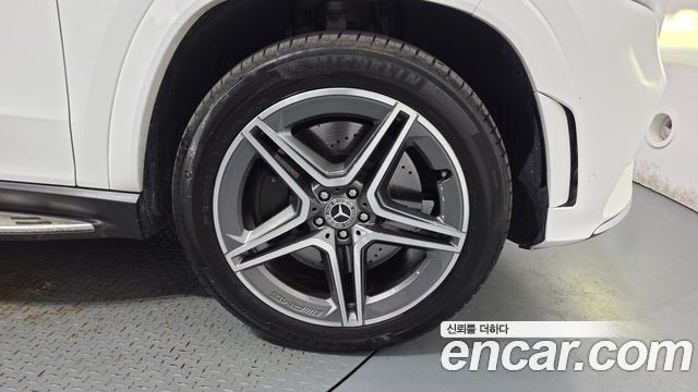 Mercedes-Benz GLS-Class 2020 — photo 7
