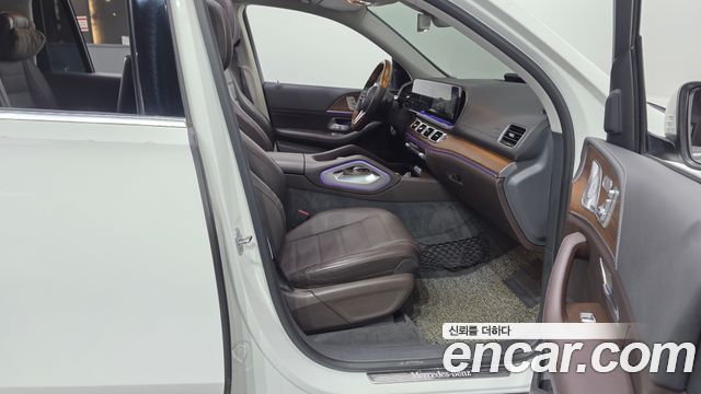 Mercedes-Benz GLS-Class 2020 — photo 16