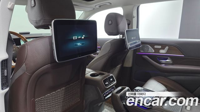 Mercedes-Benz GLS-Class 2020 — photo 32