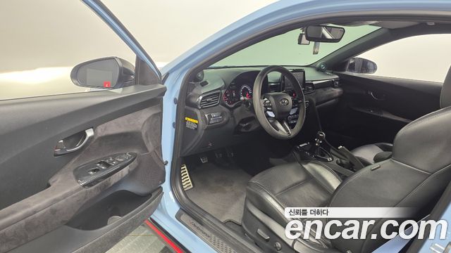 Hyundai Veloster 2020 — photo 13