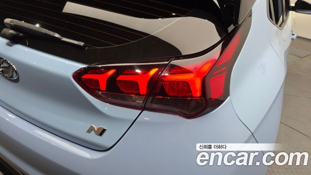 Hyundai Veloster 2020 — photo 9