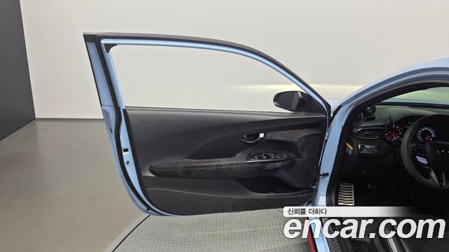 Hyundai Veloster 2020 — photo 14