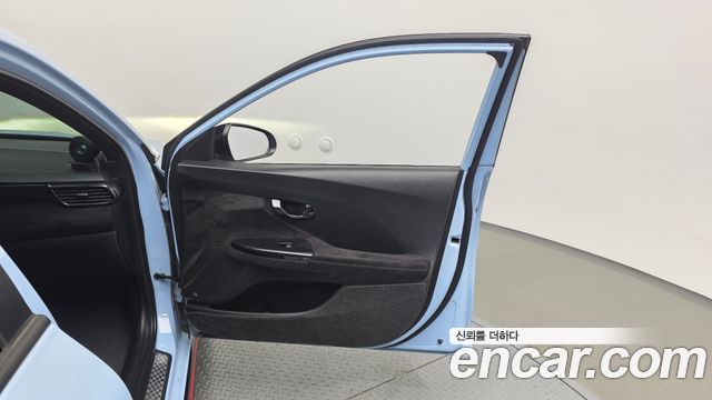 Hyundai Veloster 2020 — photo 15