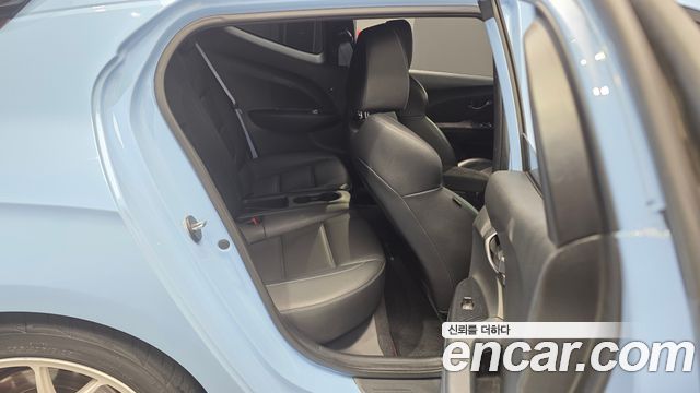 Hyundai Veloster 2020 — photo 16