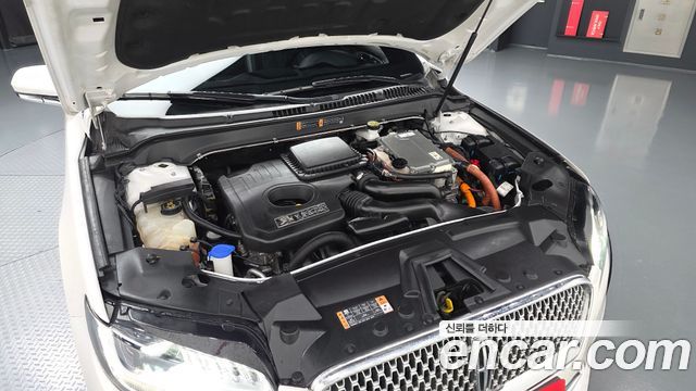 Lincoln MKZ 2018 — photo 6