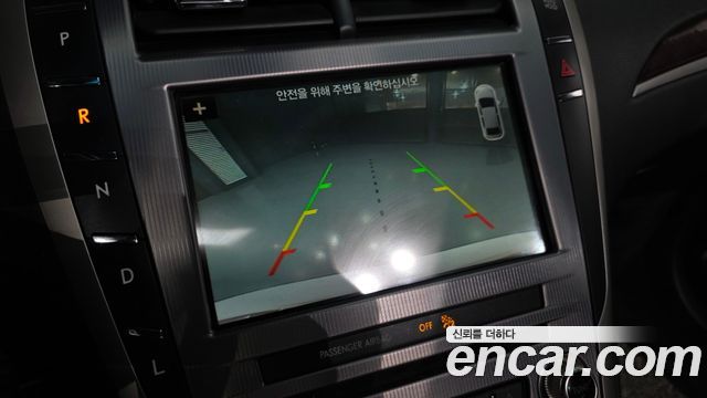 Lincoln MKZ 2018 — photo 21