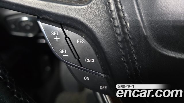 Lincoln MKZ 2018 — photo 23