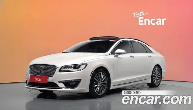 Lincoln MKZ 2018 — photo 1