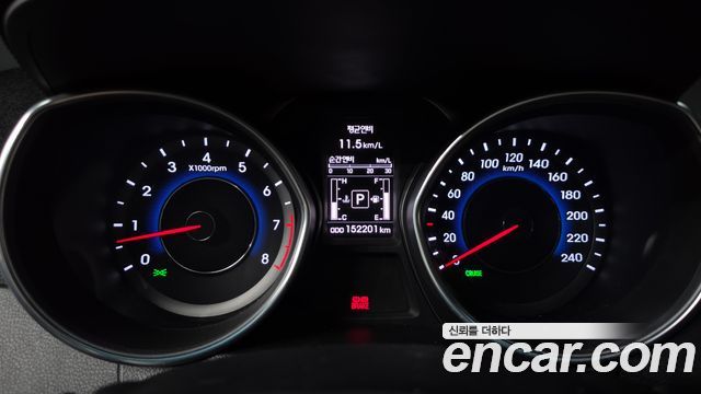 Hyundai AVANTE 2015 — photo 8