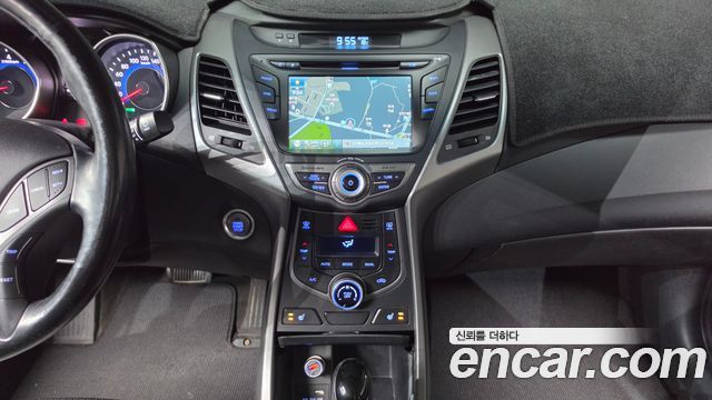 Hyundai AVANTE 2015 — photo 15