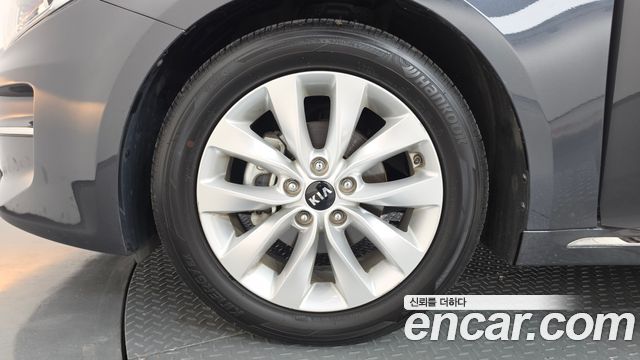 Kia K5 2018 — photo 5