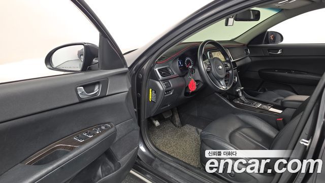 Kia K5 2018 — photo 13