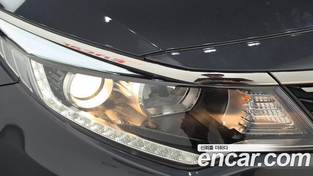 Kia K5 2018 — photo 8