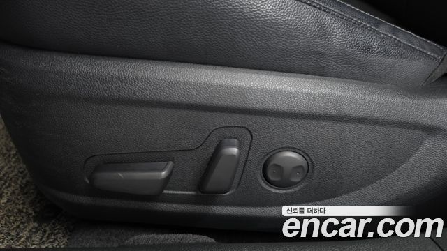 Kia K5 2018 — photo 30