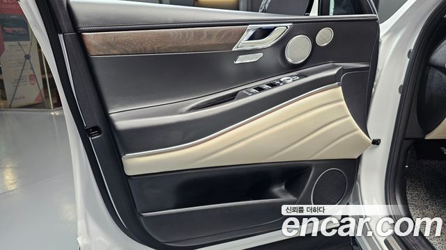 Genesis GV80 2023 — photo 14