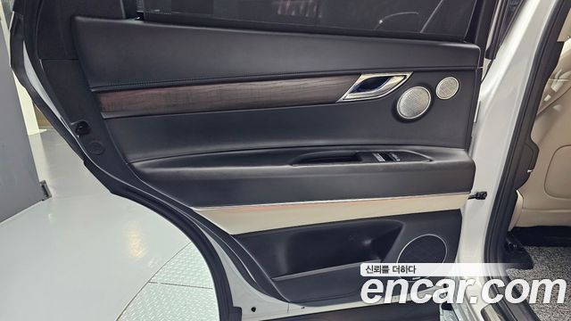 Genesis GV80 2023 — photo 15