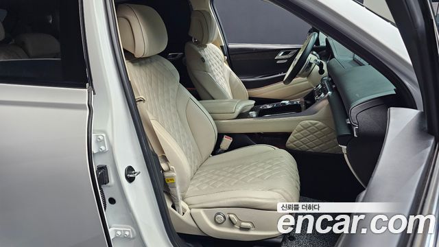 Genesis GV80 2023 — photo 16