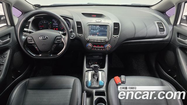Kia K3 2017 — photo 10