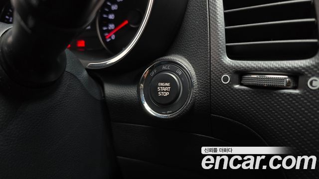 Kia K3 2017 — photo 24