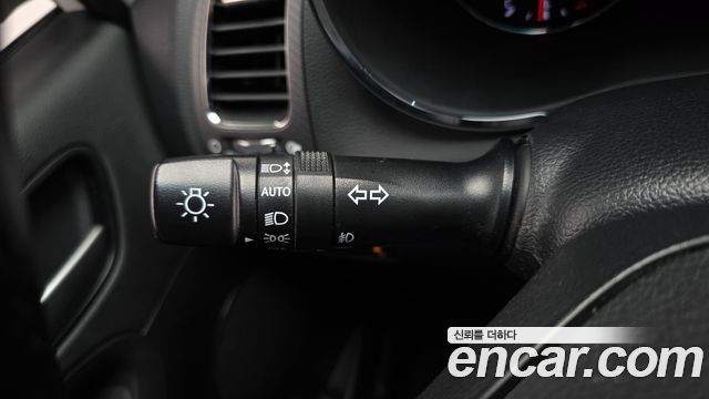 Kia K3 2017 — photo 27