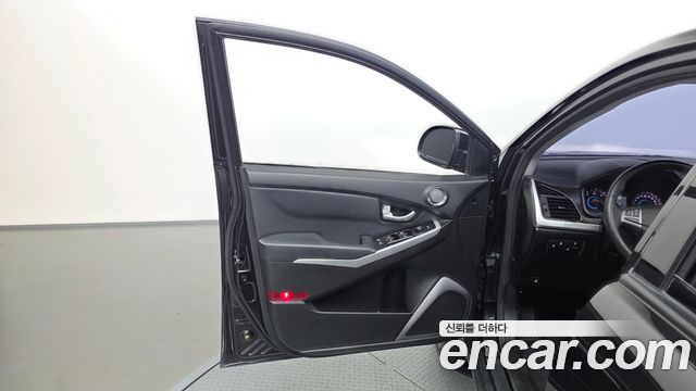 KG Mobility KORANDO 2017 — photo 14