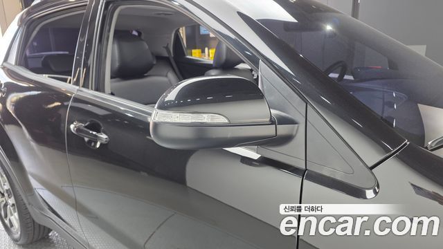 KG Mobility KORANDO 2017 — photo 37