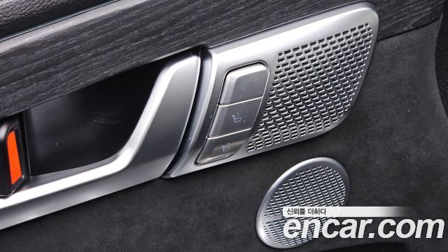 Kia Mohave 2023 — photo 30